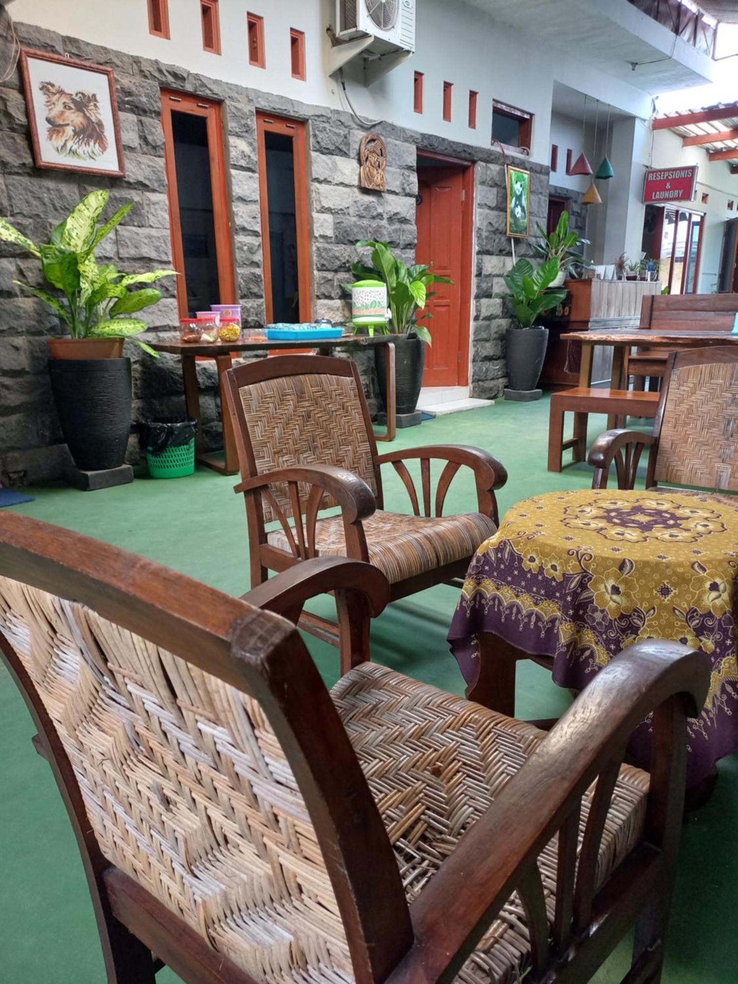 Ada Homestay マゲラン エクステリア 写真