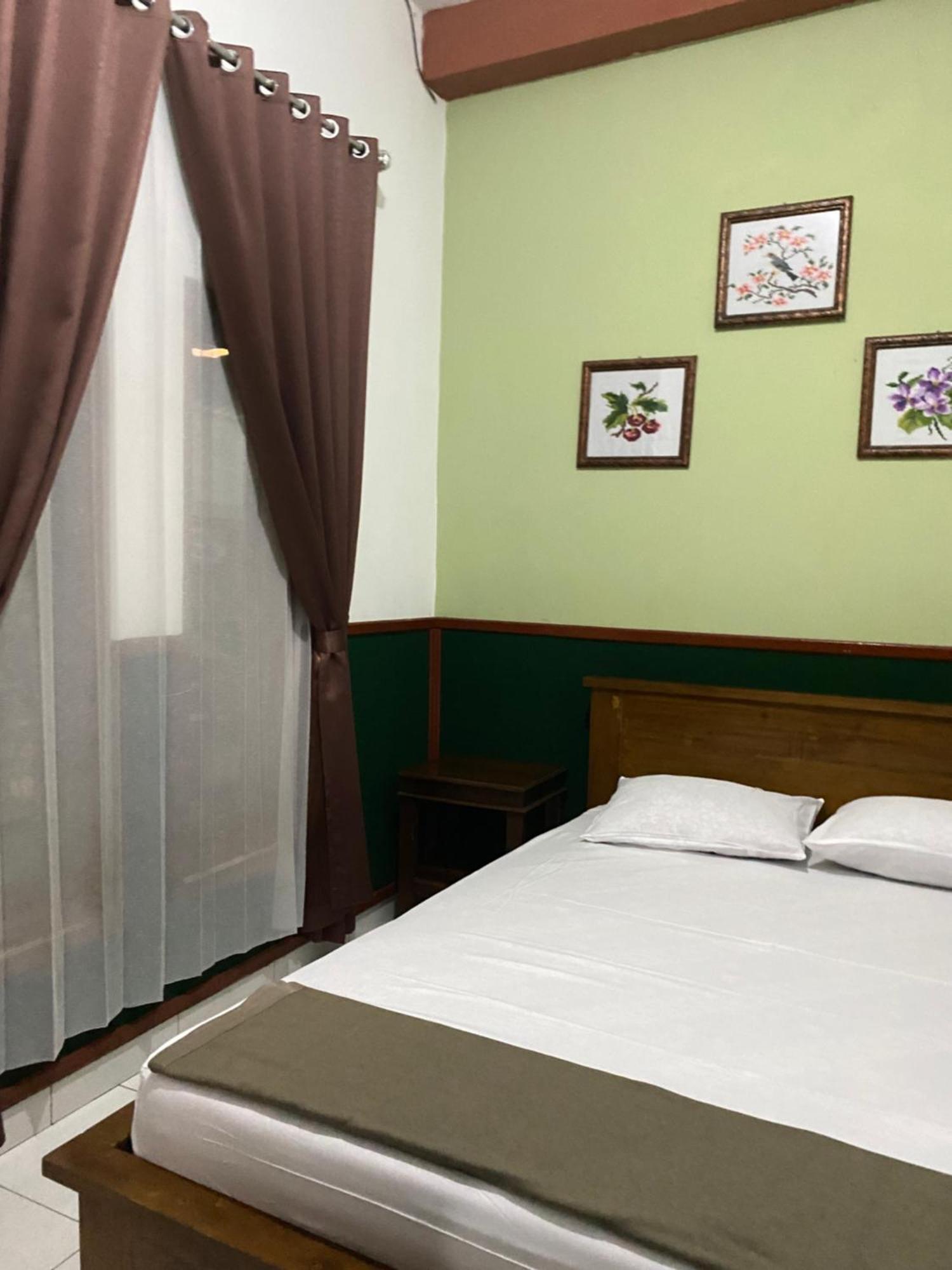 Ada Homestay マゲラン エクステリア 写真