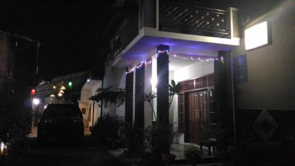 Ada Homestay マゲラン エクステリア 写真