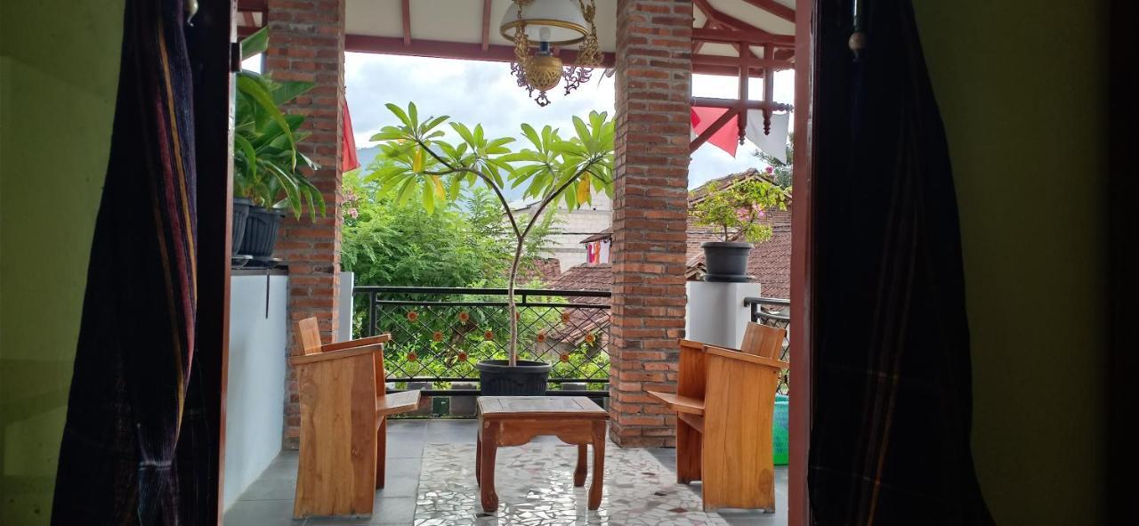 Ada Homestay マゲラン エクステリア 写真